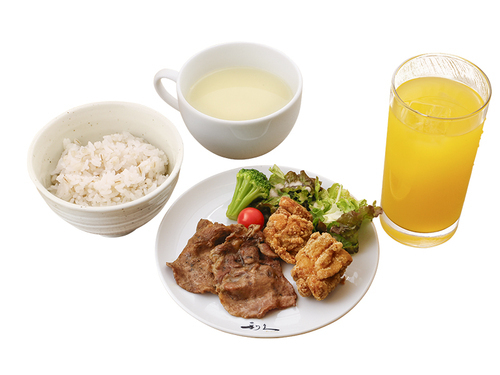 お子様　大判牛たん焼と唐揚げ定食