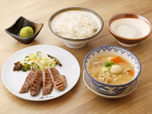 牛たん＆芋煮定食